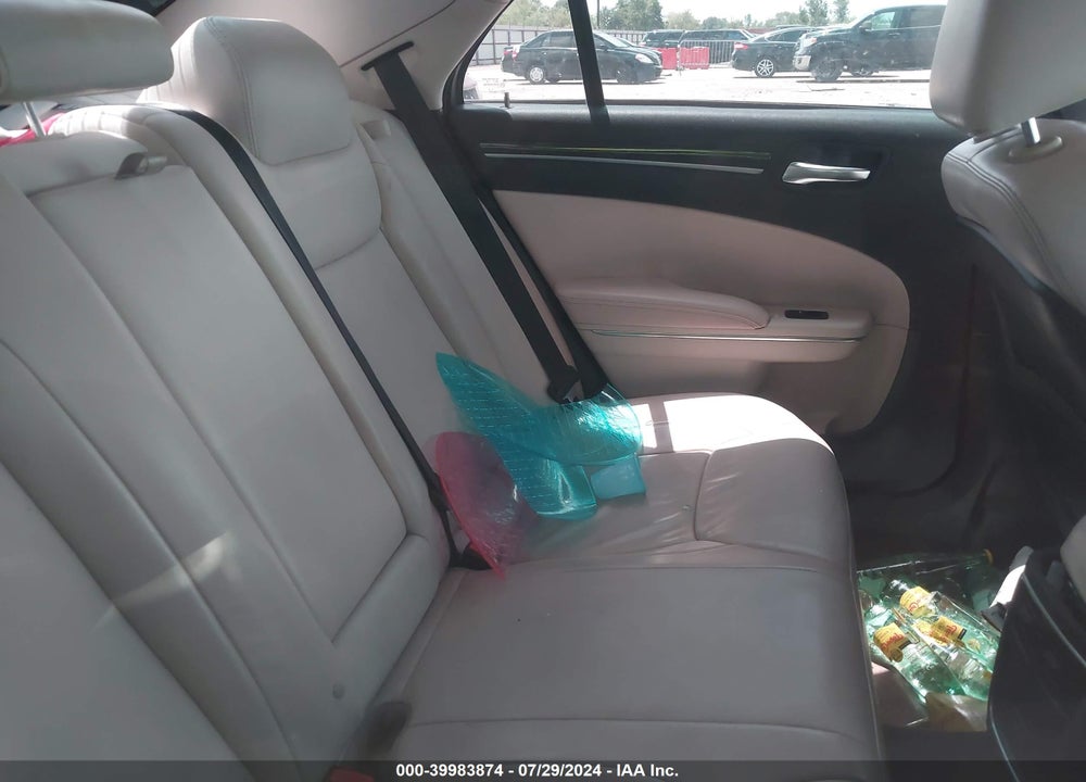 2015 CHRYSLER 300 LIMITED VIN: 2C3CCAAG2FH786561