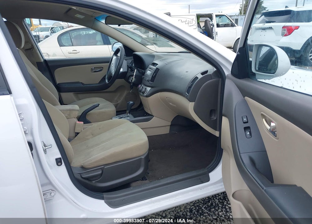 2010 HYUNDAI ELANTRA GLS VIN: KMHDU4AD2AU163334
