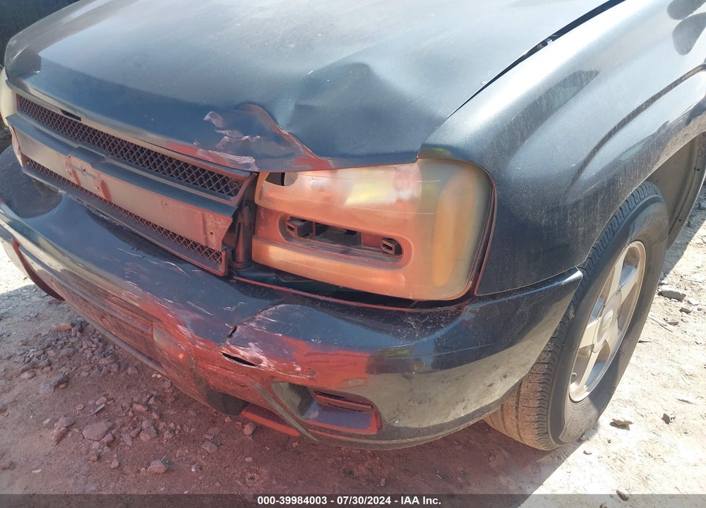 2004 CHEVROLET TRAILBLAZER LS VIN: 1GNDS13SX42102633