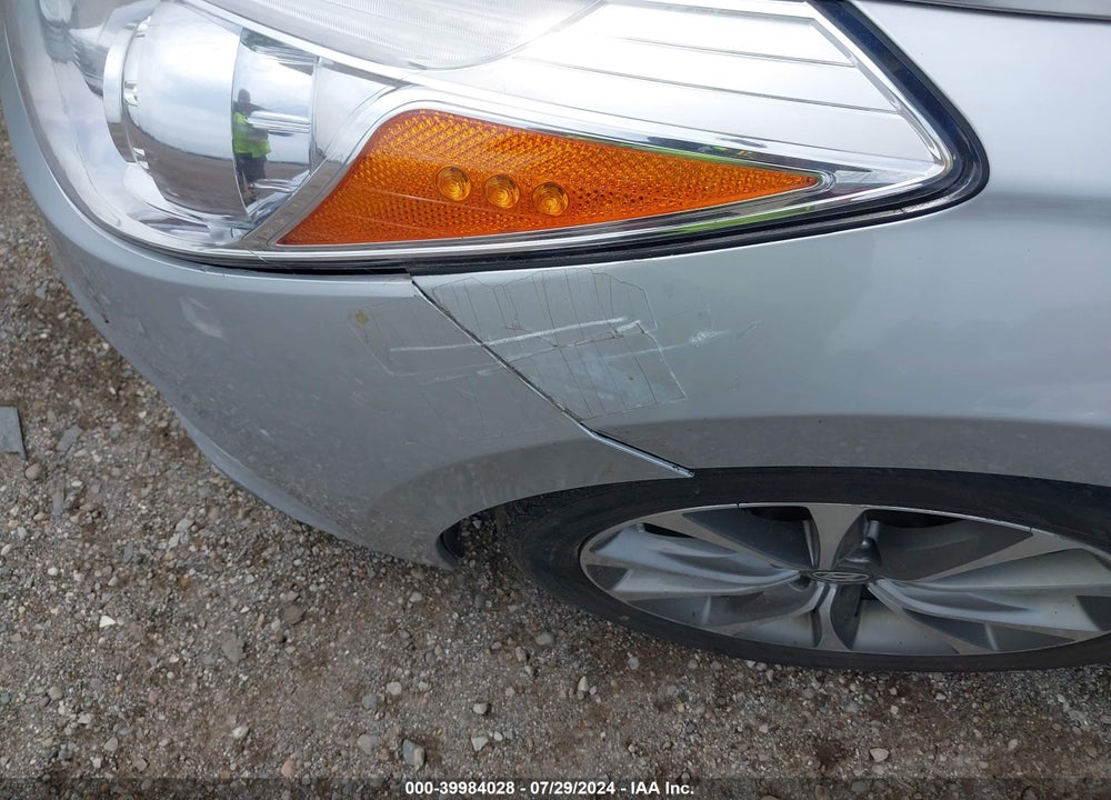 2015 HYUNDAI AZERA VIN: KMHFG4JG9FA472401