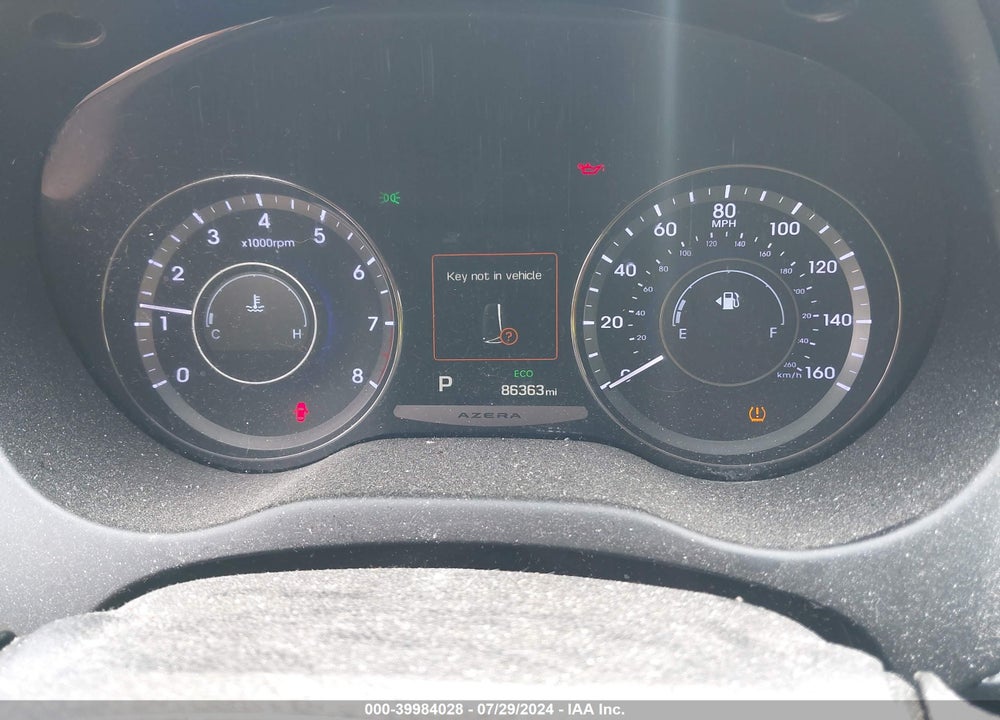 2015 HYUNDAI AZERA VIN: KMHFG4JG9FA472401