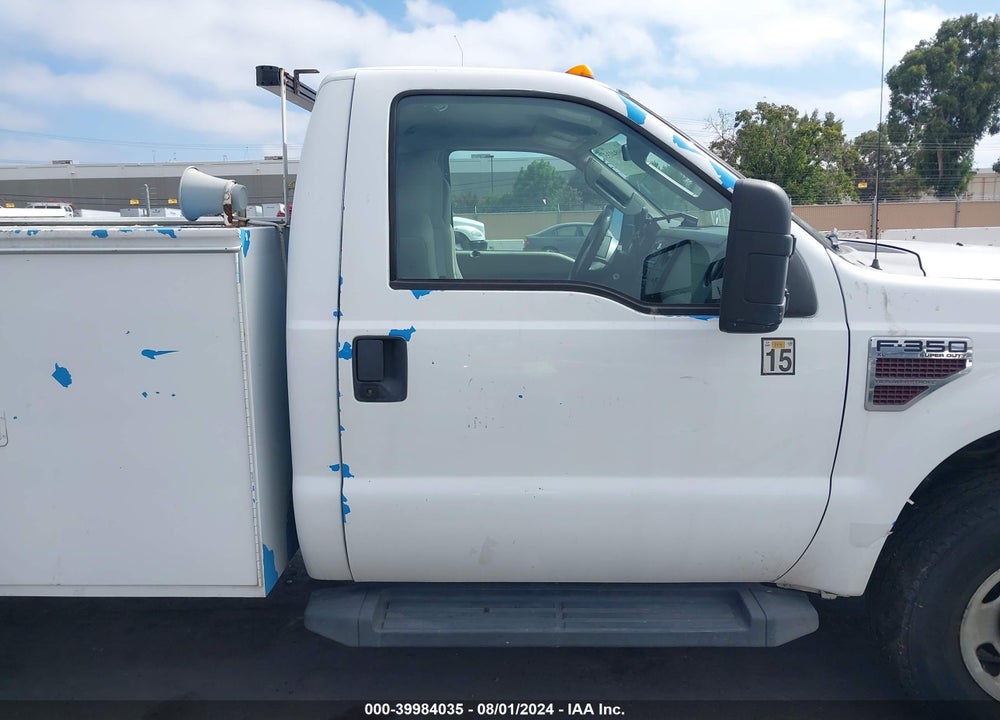 2008 FORD F-350 CHASSIS XL/XLT VIN: 1FDWF35R28EB30812