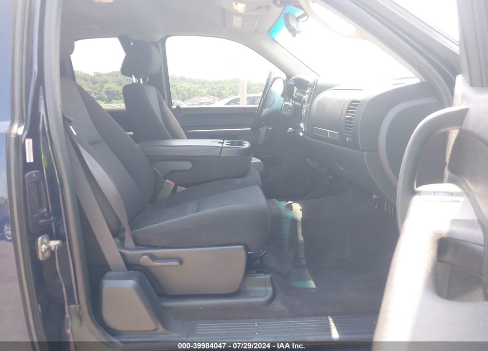 2011 GMC SIERRA 1500 SLE VIN: 1GTR1VE09BZ331099
