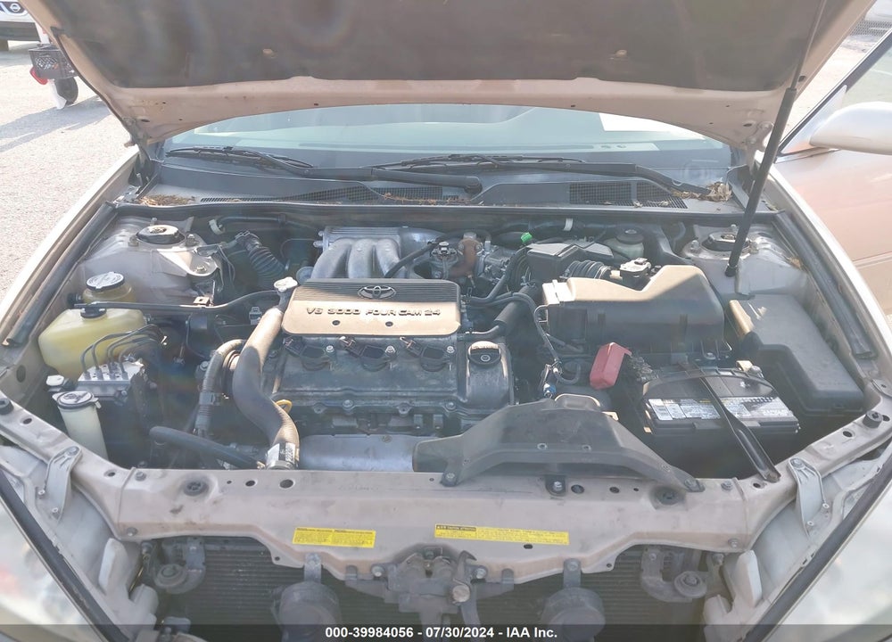 2002 TOYOTA CAMRY XLE V6 VIN: JTDBF30K820038556