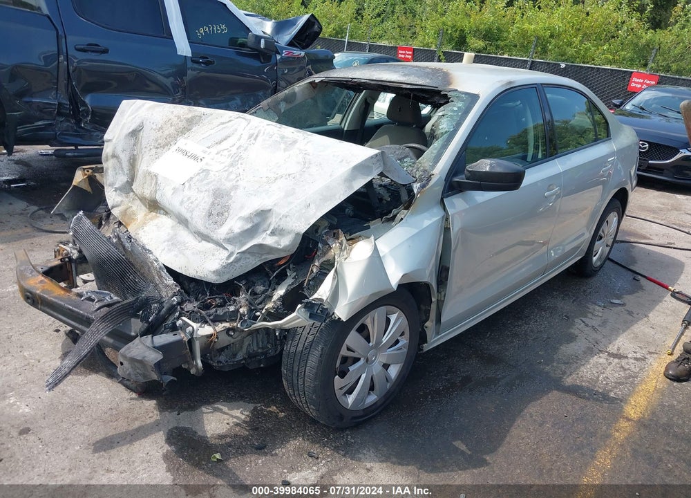 2011 VOLKSWAGEN JETTA 2.0L S VIN: 3VW2K7AJ1BM356599