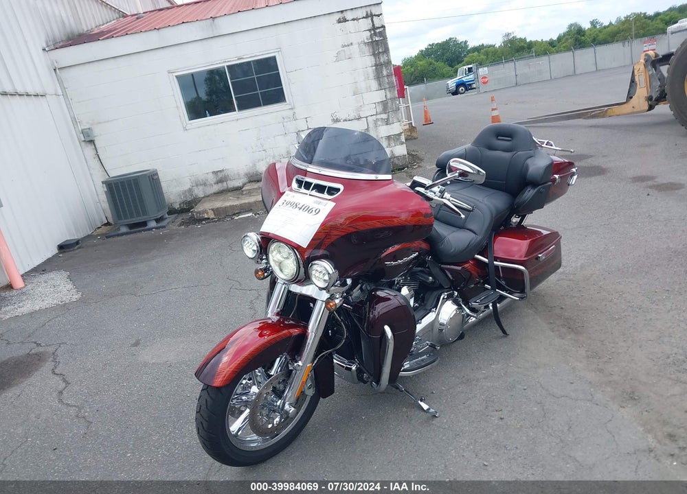 2014 HARLEY-DAVIDSON FLHTKSE CVO LIMITED VIN: 1HD1TEN11EB955930