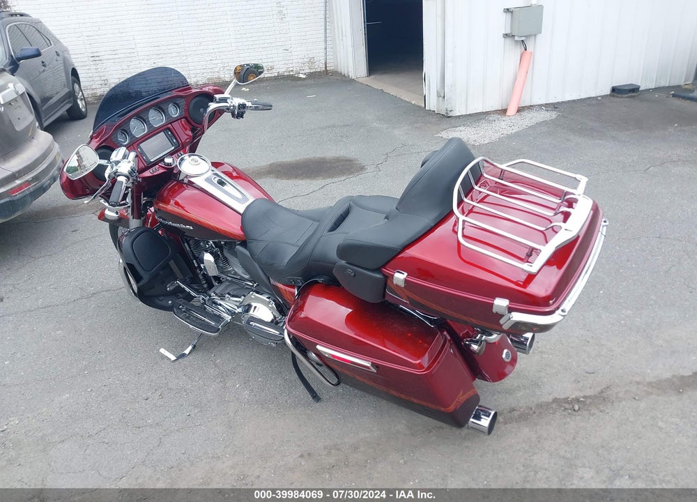 2014 HARLEY-DAVIDSON FLHTKSE CVO LIMITED VIN: 1HD1TEN11EB955930