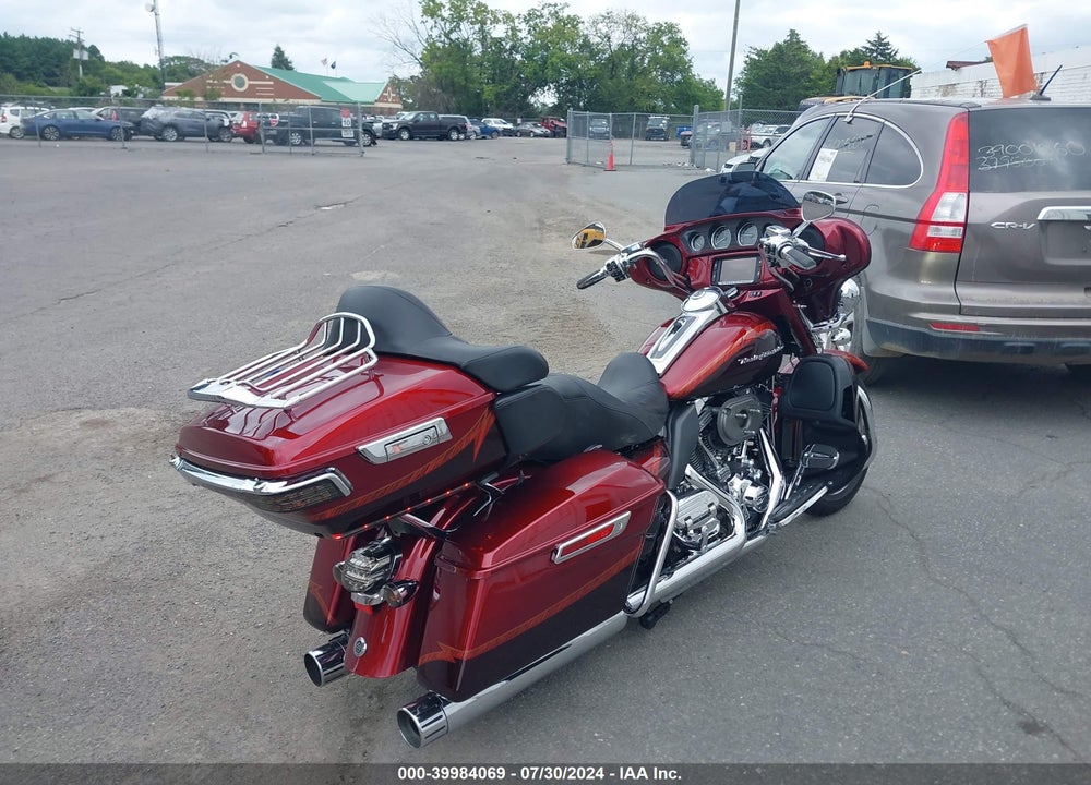 2014 HARLEY-DAVIDSON FLHTKSE CVO LIMITED VIN: 1HD1TEN11EB955930