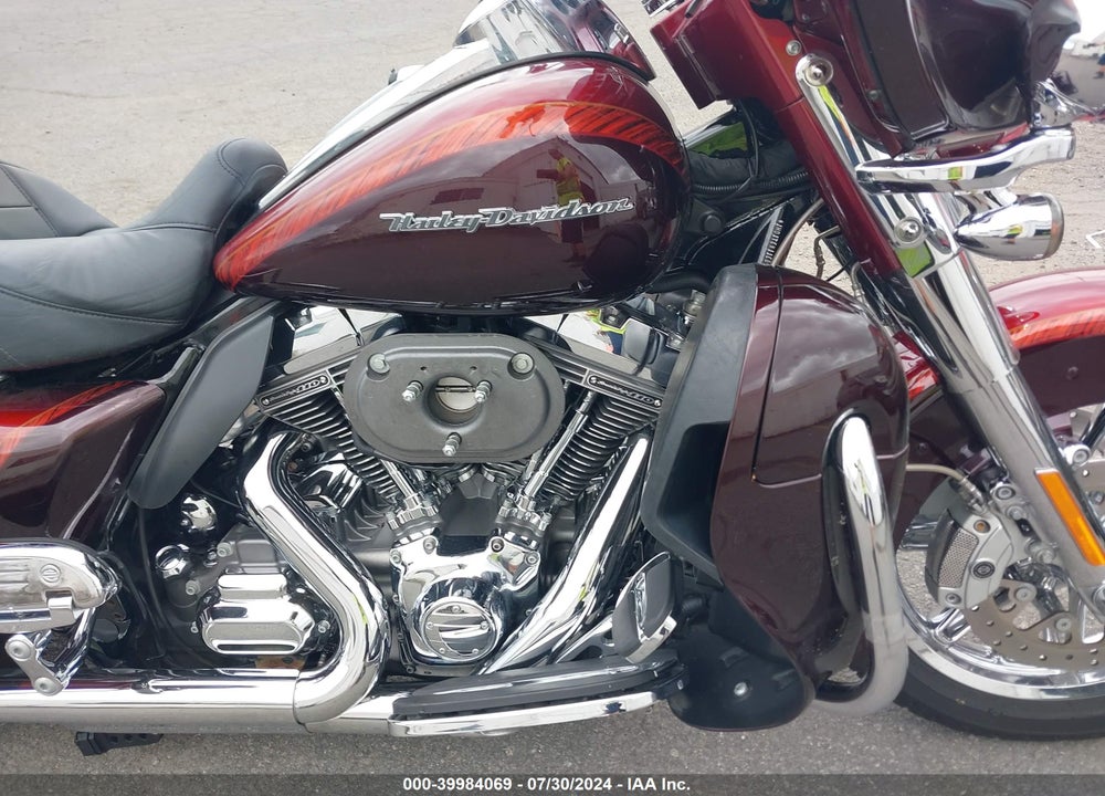 2014 HARLEY-DAVIDSON FLHTKSE CVO LIMITED VIN: 1HD1TEN11EB955930