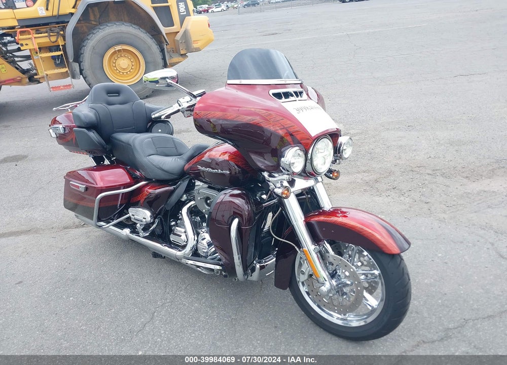 2014 HARLEY-DAVIDSON FLHTKSE CVO LIMITED VIN: 1HD1TEN11EB955930