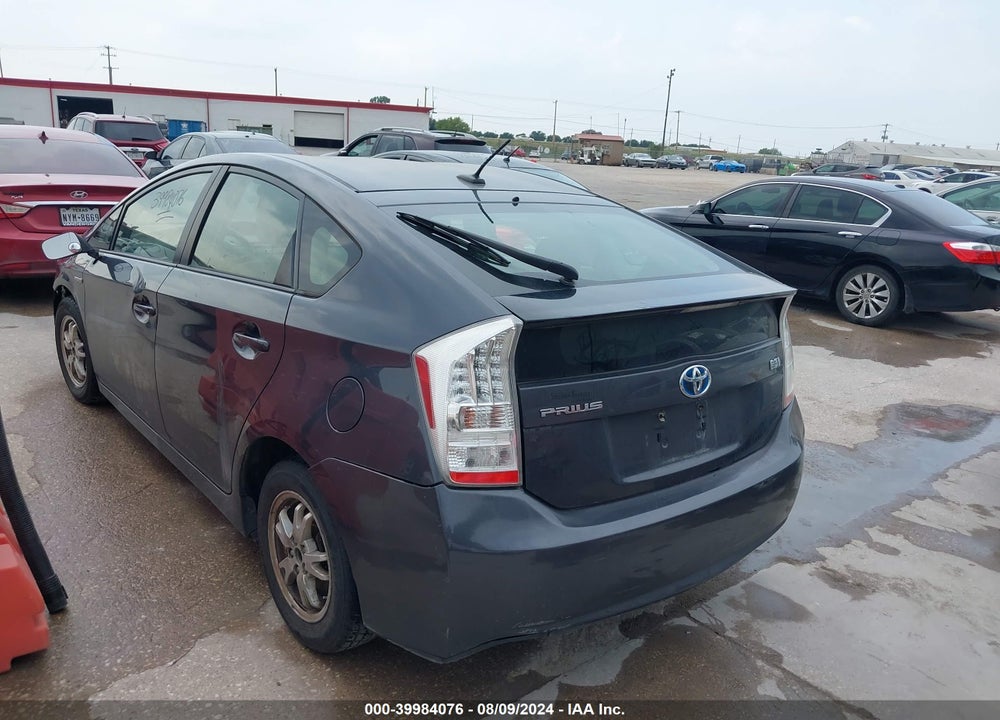 2011 TOYOTA PRIUS TWO VIN: JTDKN3DU6B1455005