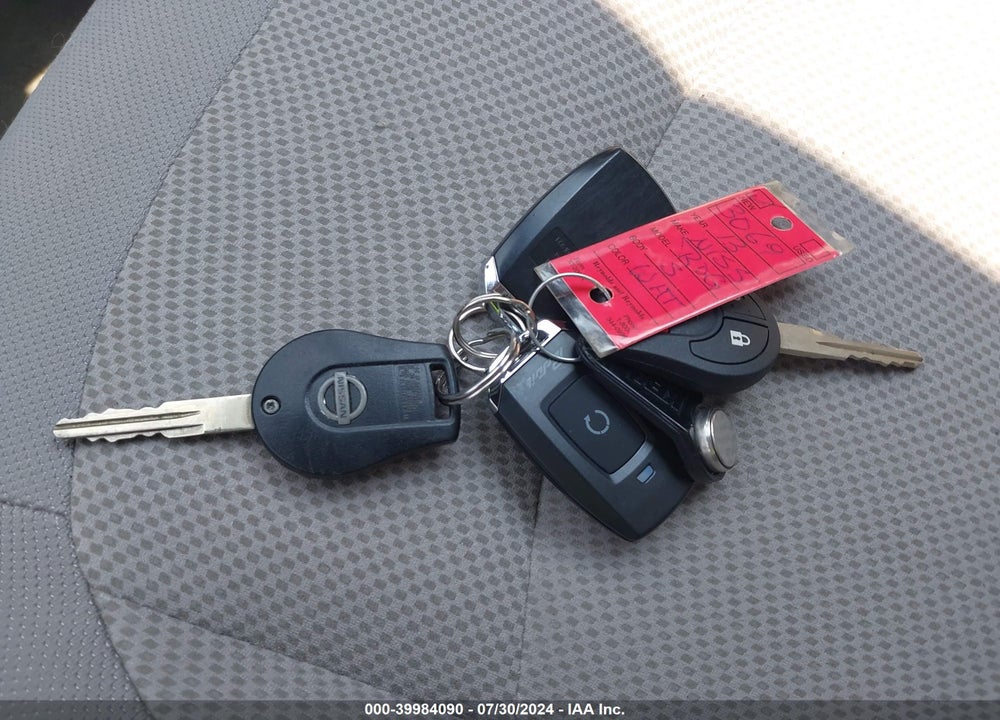 2013 NISSAN ROGUE S VIN: JN8AS5MV3DW101512