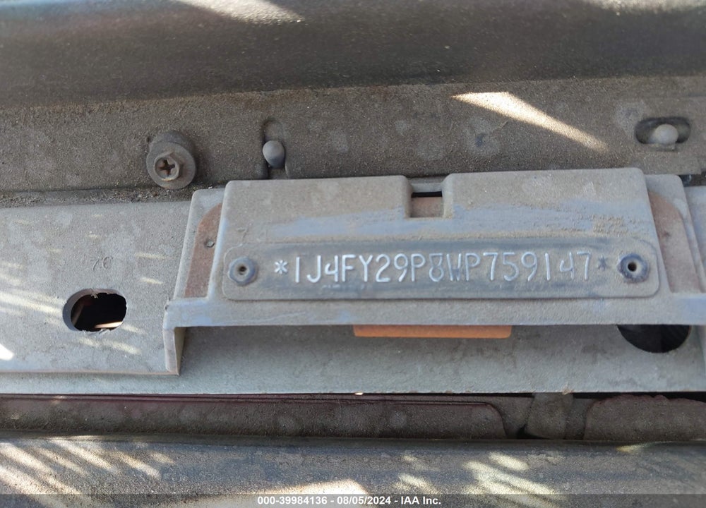 1998 JEEP WRANGLER SE VIN: 1J4FY29P8WP759147