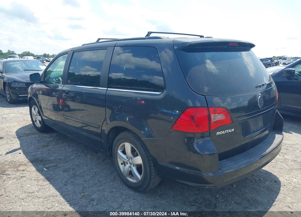 2011 VOLKSWAGEN ROUTAN SE VIN: 2V4RW3DG7BR642776