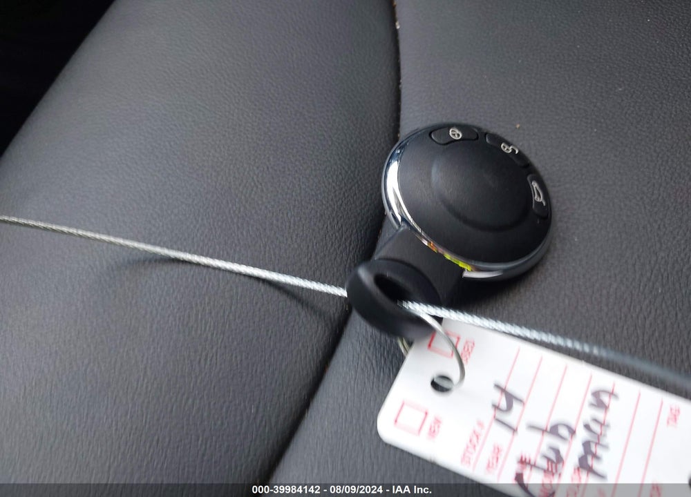 2014 MINI CLUBMAN COOPER VIN: WMWZF3C55ET571369