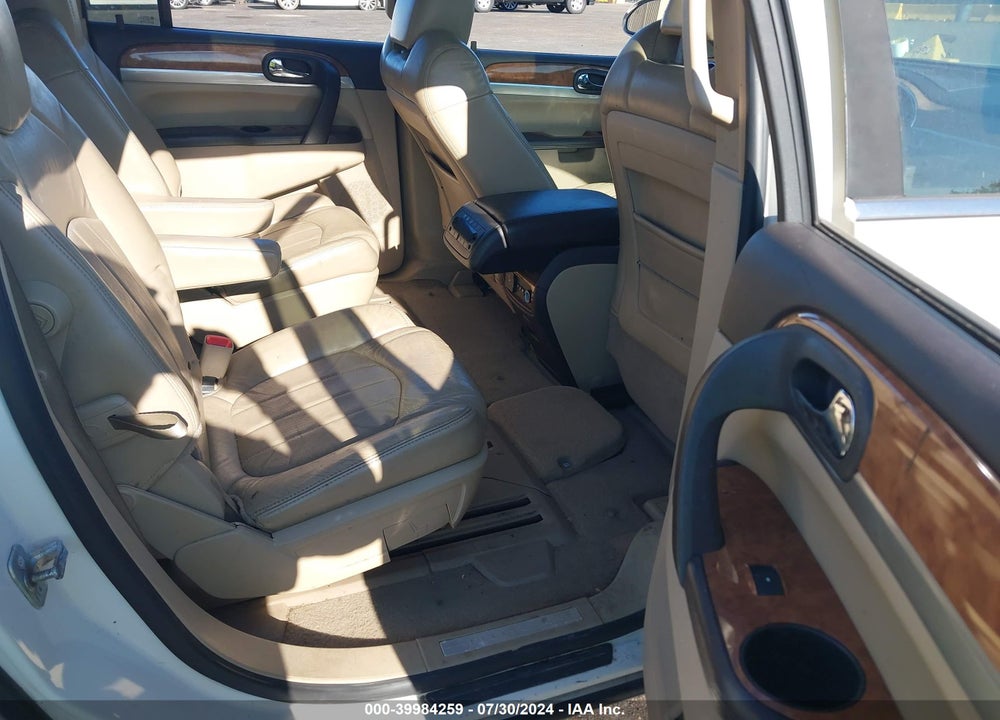 2008 BUICK ENCLAVE CXL VIN: 5GAEV23728J256708