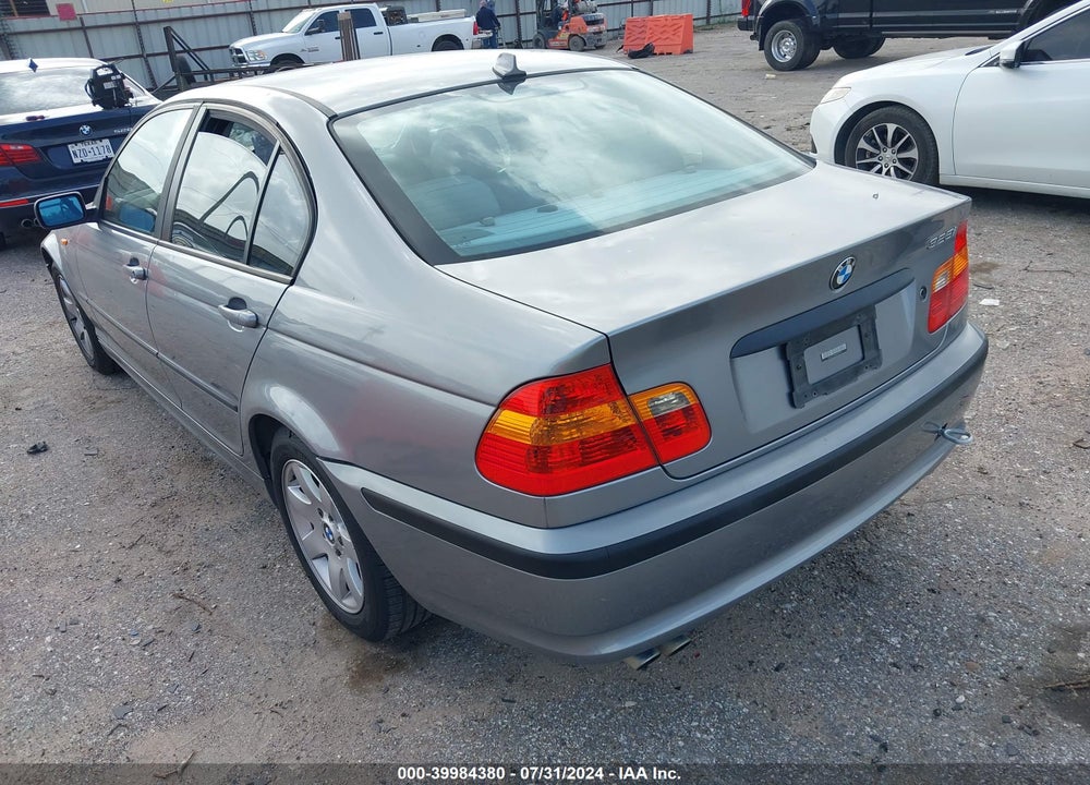2005 BMW 325I VIN: WBAET37485NJ87132