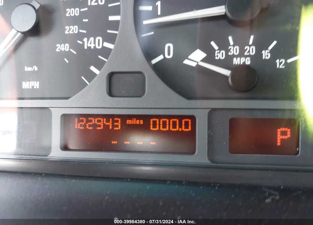 2005 BMW 325I VIN: WBAET37485NJ87132