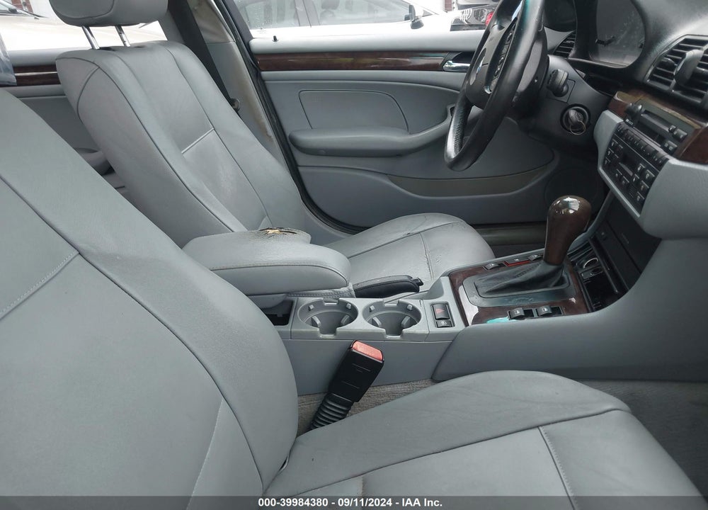 2005 BMW 325I VIN: WBAET37485NJ87132