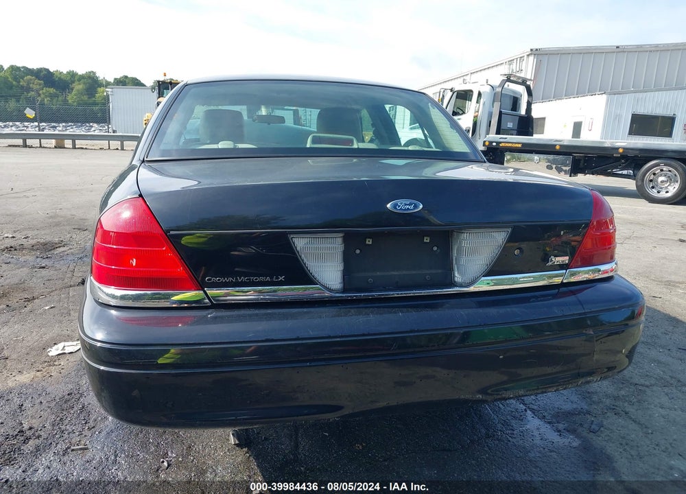 2011 FORD CROWN VICTORIA LX VIN: 2FABP7EV6BX165904