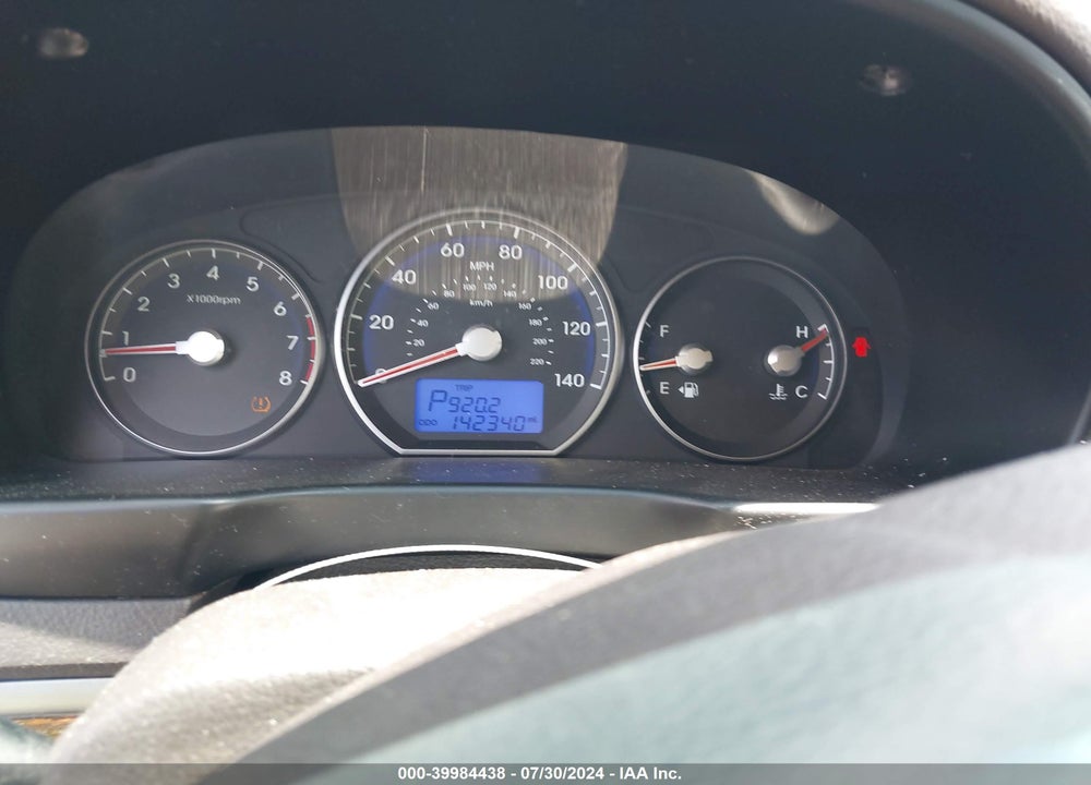 2010 HYUNDAI SANTA FE GLS VIN: 5NMSG3AB3AH397033
