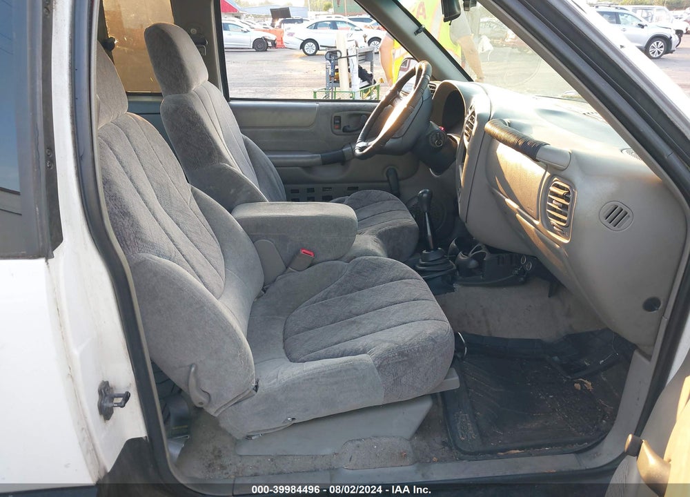 1998 GMC SONOMA SLS VIN: 1GTCS194XWK500344