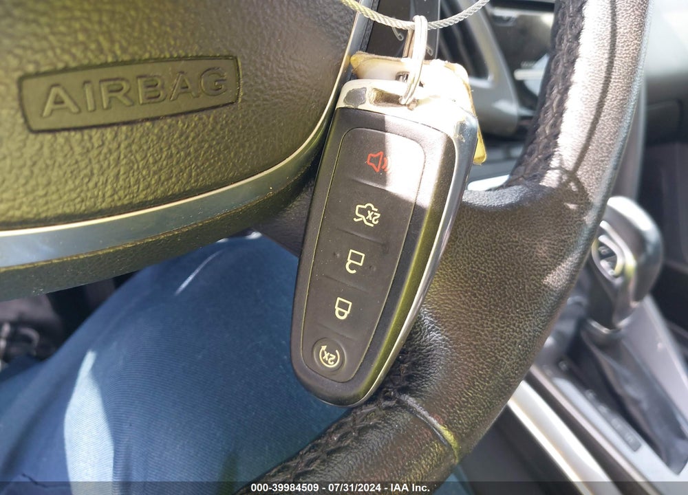 2013 FORD FOCUS TITANIUM VIN: 1FADP3J28DL181065