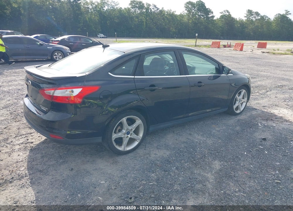 2013 FORD FOCUS TITANIUM VIN: 1FADP3J28DL181065