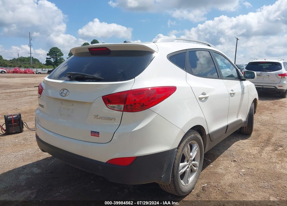 2011 HYUNDAI TUCSON GLS VIN: KM8JU3AC6BU155615