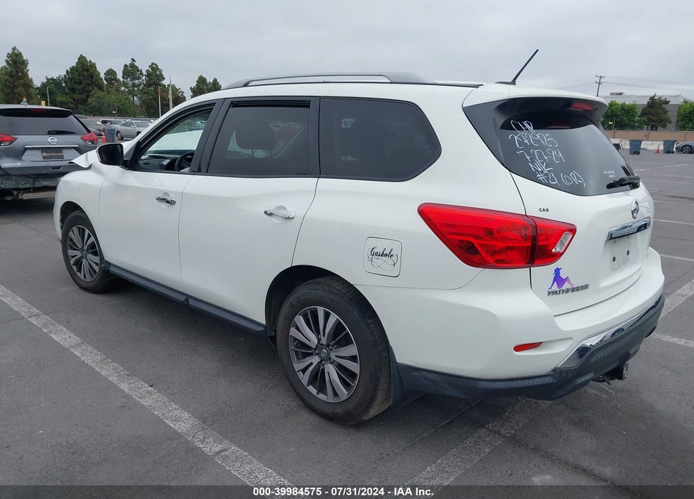 2018 NISSAN PATHFINDER S VIN: 5N1DR2MM7JC643540