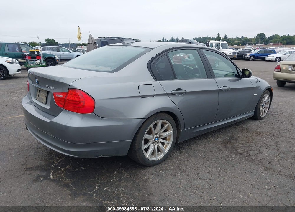 2010 BMW 328I VIN: WBAPH5G58ANM35176