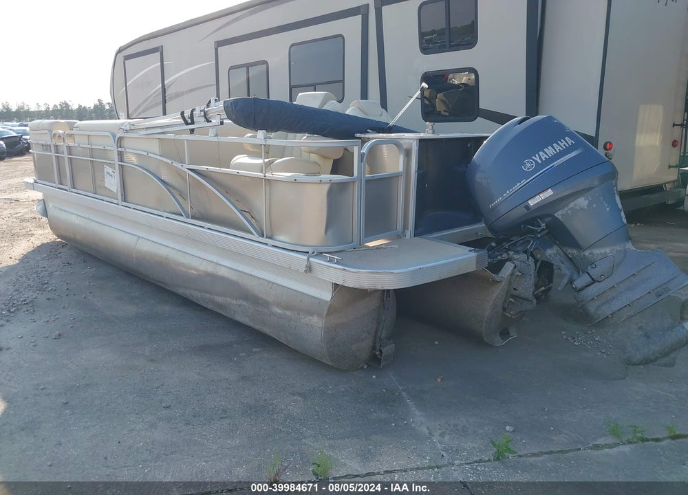 2013 BENNINGTON 227FS VIN: ETWC4531E313