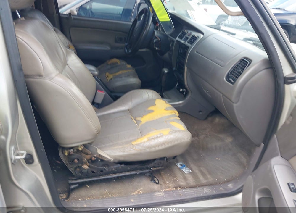 2001 TOYOTA 4RUNNER SR5 V6 VIN: JT3GN86R010196659