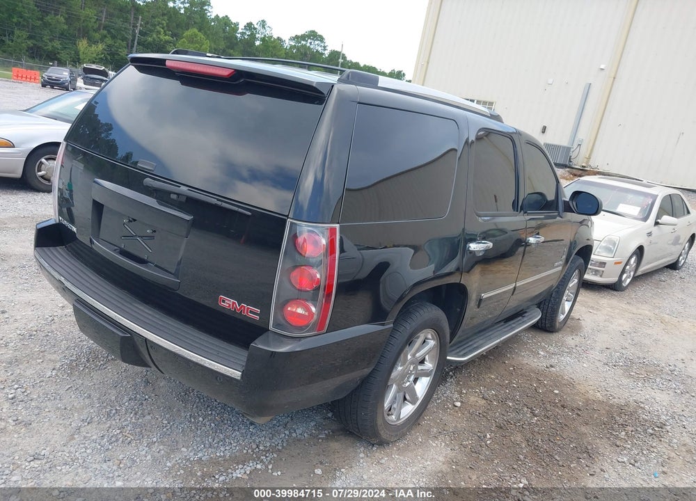 2013 GMC YUKON DENALI VIN: 1GKS1EEF2DR197825