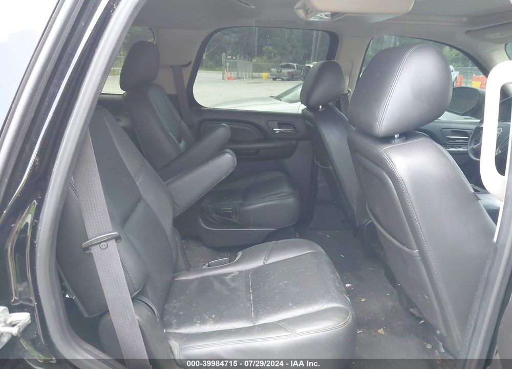 2013 GMC YUKON DENALI VIN: 1GKS1EEF2DR197825