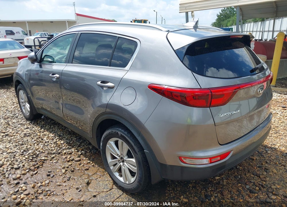 2018 KIA SPORTAGE LX VIN: KNDPMCAC1J7446423