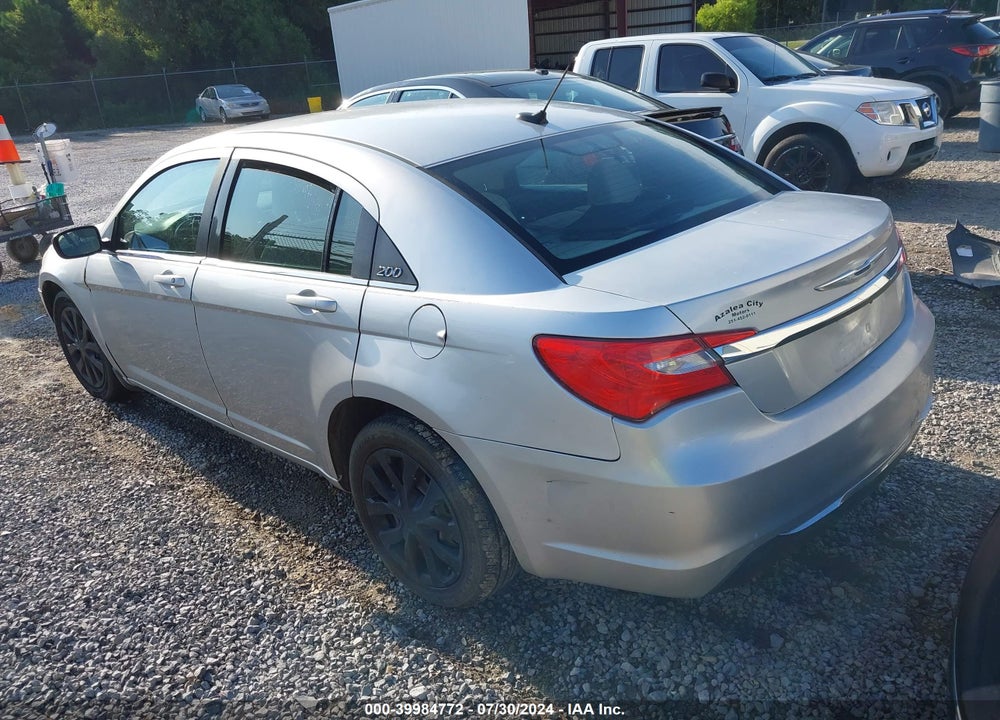 2011 CHRYSLER 200 LX VIN: 1C3BC4FB2BN568437