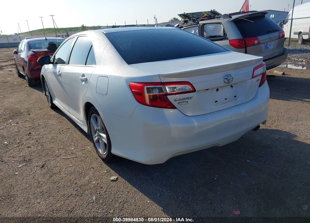 2014 TOYOTA CAMRY SE VIN: 4T1BF1FK7EU461875