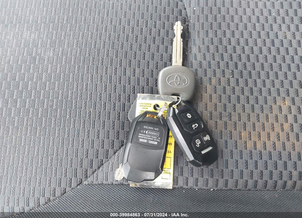 2007 TOYOTA RAV4 SPORT VIN: JTMBD32V776034550