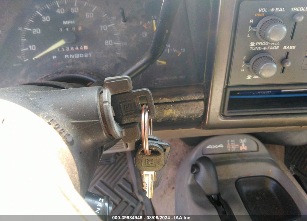 1994 CHEVROLET S TRUCK S10 VIN: 1GCDT19Z1R8195993
