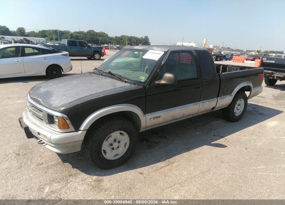 1994 CHEVROLET S TRUCK S10 VIN: 1GCDT19Z1R8195993