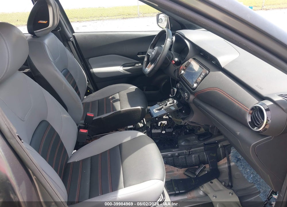 2022 NISSAN KICKS SR XTRONIC CVT VIN: 3N1CP5DV6NL530370