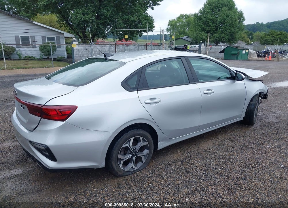 2019 KIA FORTE LXS VIN: 3KPF24AD3KE100228