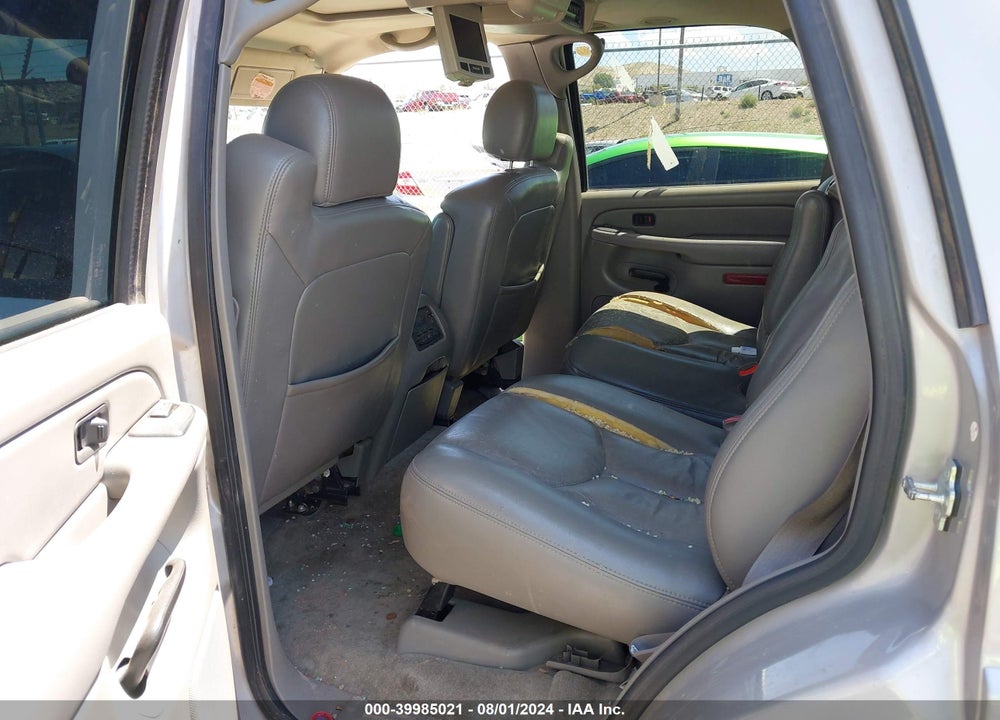2005 CHEVROLET TAHOE LT VIN: 1GNEK13T55J256090