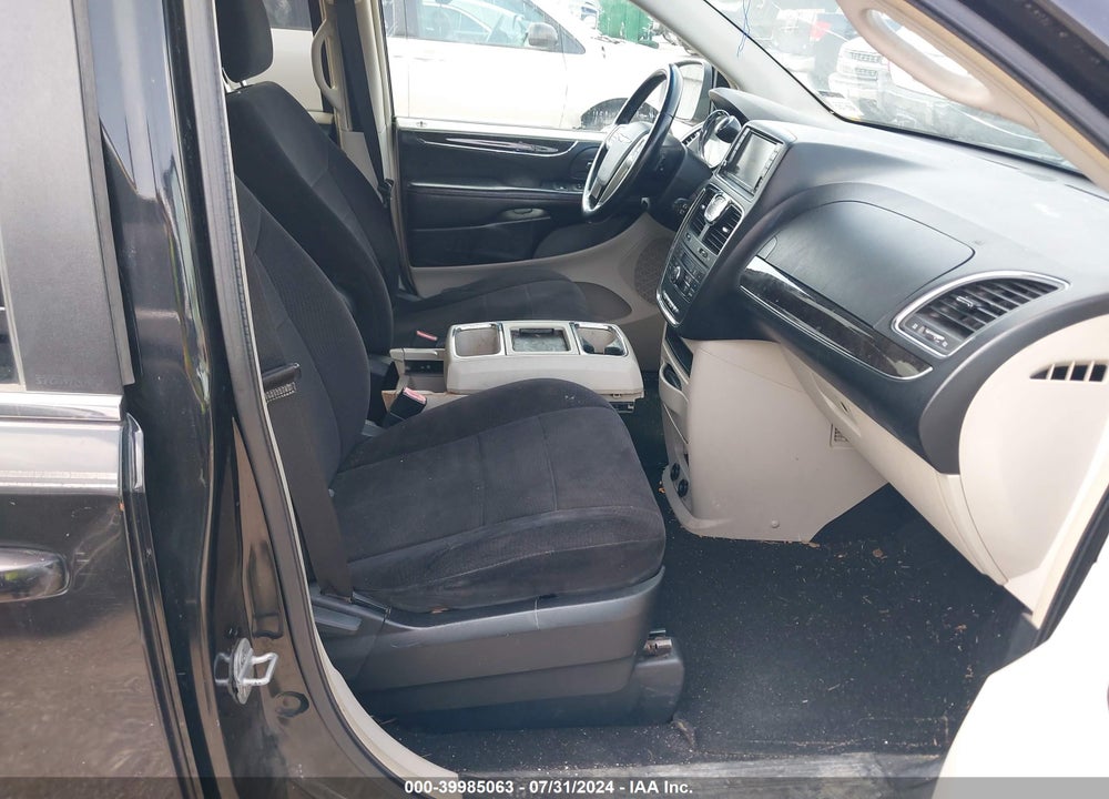 2011 CHRYSLER TOWN & COUNTRY TOURING VIN: 2A4RR5DG6BR638239