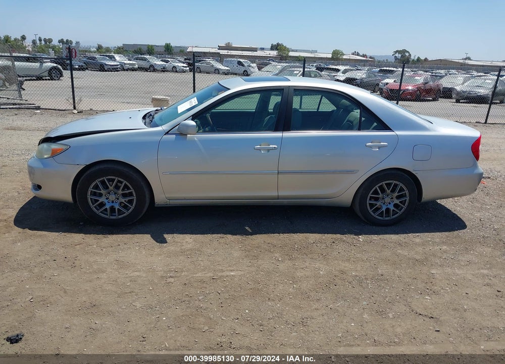 2002 TOYOTA CAMRY XLE VIN: JTDBE30K620108655