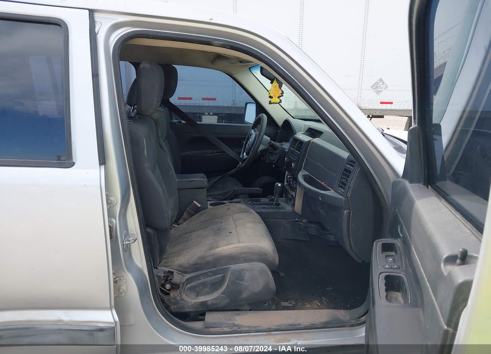 2011 JEEP LIBERTY SPORT VIN: 1J4PN2GK4BW552551