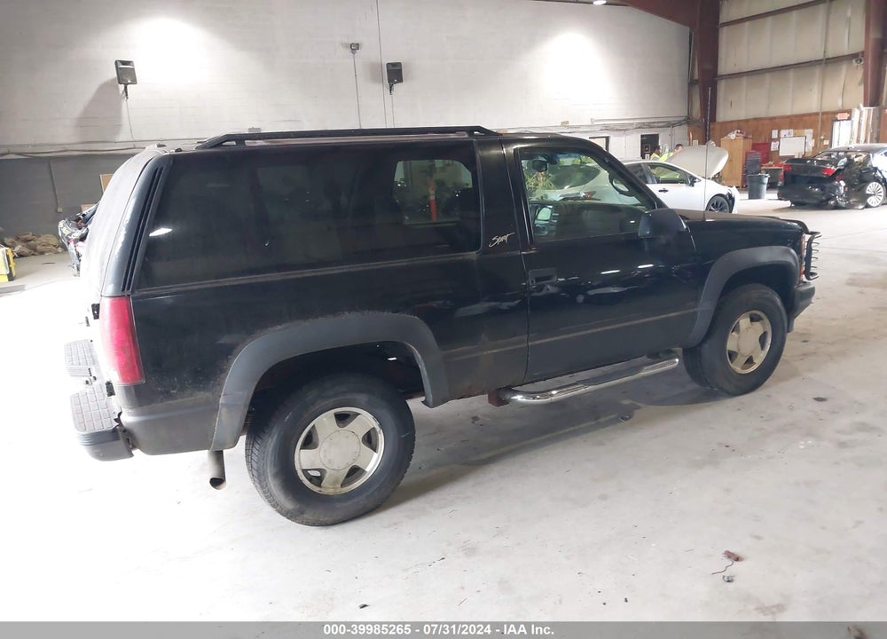 1999 CHEVROLET TAHOE VIN: 3GNEK18R0XG168890