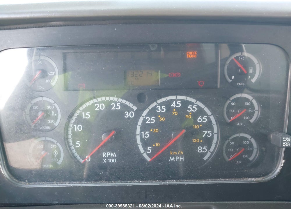 2002 STERLING TRUCK M 7500 VIN: 2FZAAKBV92AK96524
