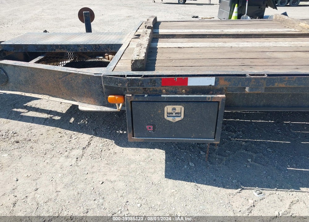 1990 TRAILER --- VIN: YE02049024X086003